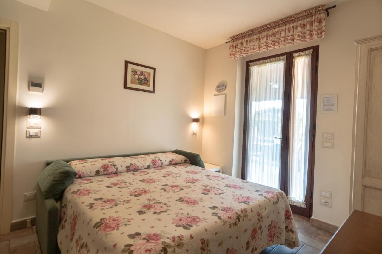 לינה וארוחת בוקר באסטיה אומברה Rosa Di Assisi מראה חיצוני תמונה