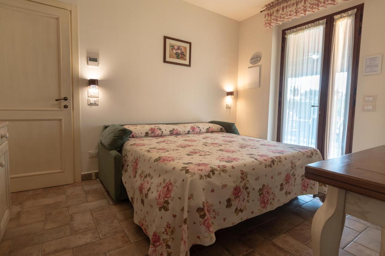 לינה וארוחת בוקר באסטיה אומברה Rosa Di Assisi מראה חיצוני תמונה